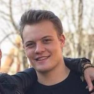 Meet your Posher, Jade